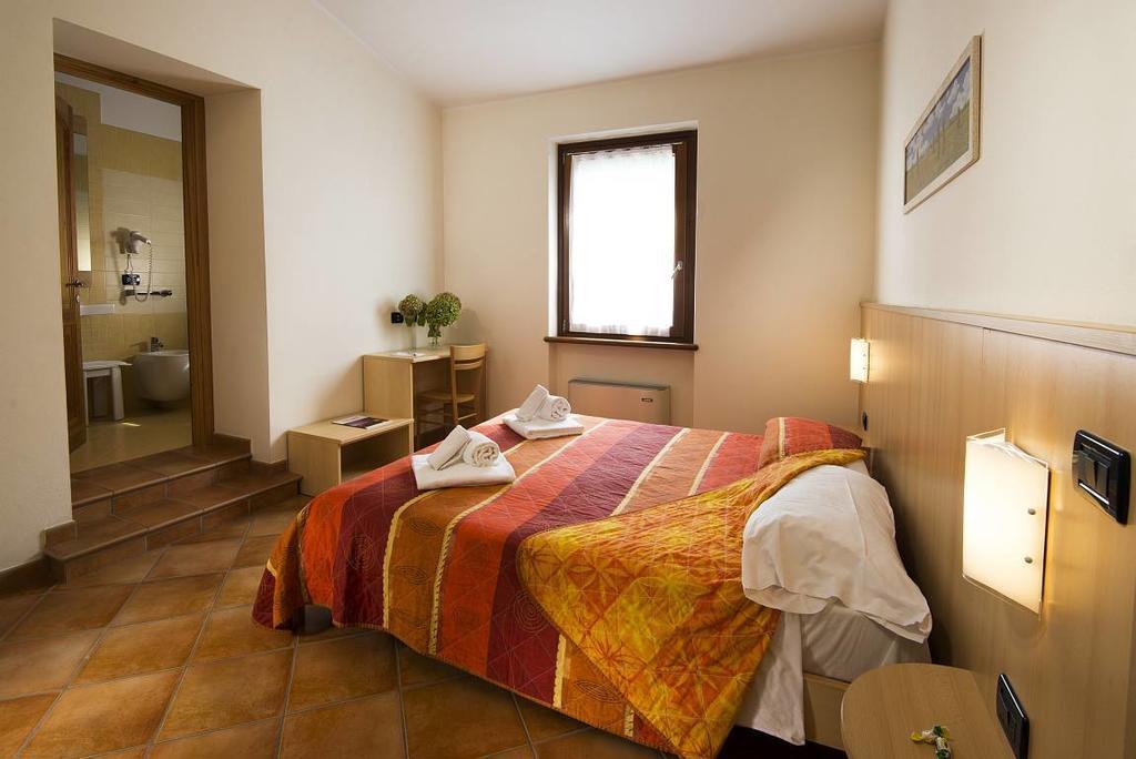 Residence Corte Camaldoli Garda  Exterior foto